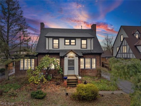 3172 Warrington Road Shaker Heights OH 44120