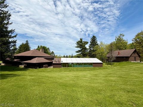 Photo of 9940 Chardon Road, Chardon, OH 44024 (MLS # 5208969)