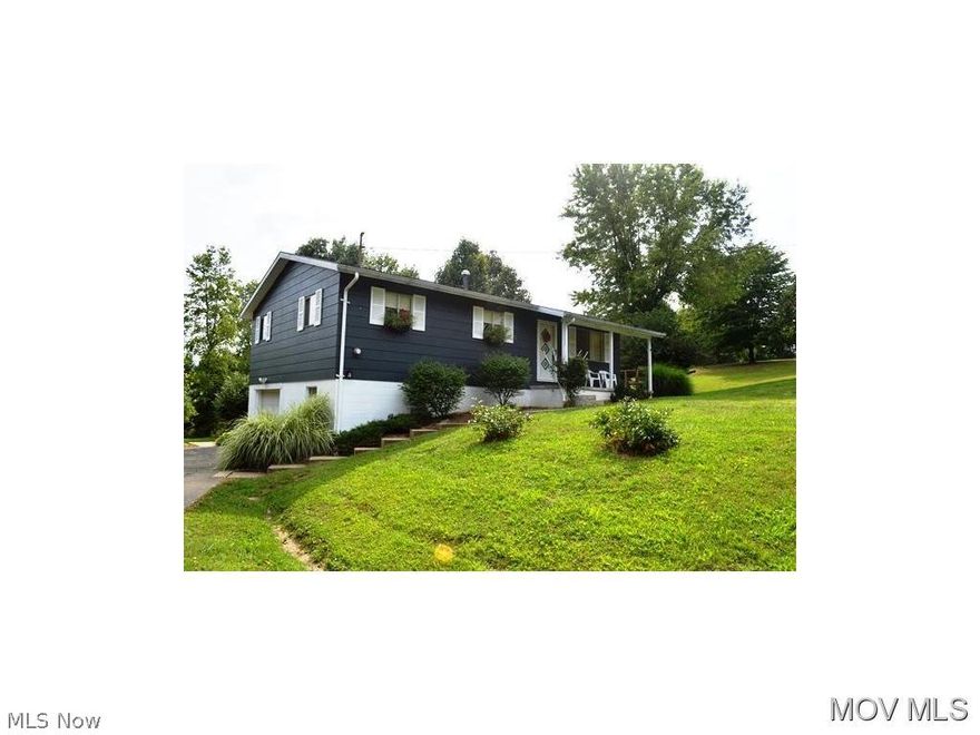 Well maintained ranch that offers lots of potential sitting on a fantastic 3+/-acre lot. Eat-in kitchen w/ access to side deck that adjoins front porch, living room with large picture window, master bedroom w/ built-in desk area.  Wood floors under carpet in living room and bedrooms.  Walkout basement has potential to be finished with a rec room and offers a 1/2 bath, workshop room could be finished as a 3rd bedroom.  This is a one home owner, first time offered on the market.  Fantastic acreage and location.  Lower level of lot along St. Mary's Pike is in flood zone, but house is not. #803  Elem: Worthington Elementary School  Elem/Bus: Y  JrHigh: Hamilton Jr. High School  JrHigh/Bus: Y  High: Parkersburg High  High/Bus: Y  Fire: VOL  Police: SHF  PossFreeGas: N;SQFT=Fin L1:1120, Fin Above:1120, Fin Total:1120, Unfin Bsmt:1120, Unfin Above:1120, Unfin Total:Y;PRKG= Off Street