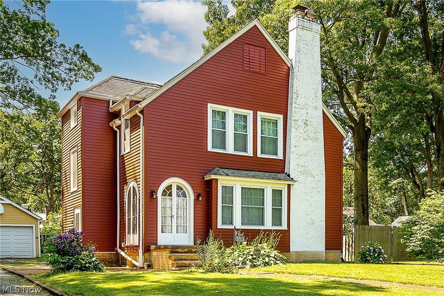 Well maintained, spacious w/lots of character and charm! This 3
Bedroom, 2 and 1/2 Bath Colonial Home is located in the Eastern
Heights. The beautiful glass doors of the Foyer leads you into the
Family/Living Room with newer carpet. Large Eat-In Kitchen
w/Morning Room, Glass Back Splash & Corian Counter tops with
plenty of storage space. Dining Room offers Hardwood flooring,
built-ins & ceiling fan. 1st floor Full Bathroom is newer with a
shower. 2nd floor Master Bedroom w/Ceiling Fan, Hardwood flooring
& Walk In Closet. 2nd Floor offers 2 additional Bedrooms. 2nd
bedroom has a lovely decorative Fireplace w/hardwood flooring. The
3rd bedroom has a walk up to the attic also w/hardwood flooring.
There is also a bonus room on the 2nd floor that can be used as an
Office or an extra Bedroom. 2nd Floor Full Bathroom is also newer.
Some newer windows throughout. Full Basement (858 sq. ft.) offers
2 work areas, washer/dryer (included) and additional areas to store
your items. 2