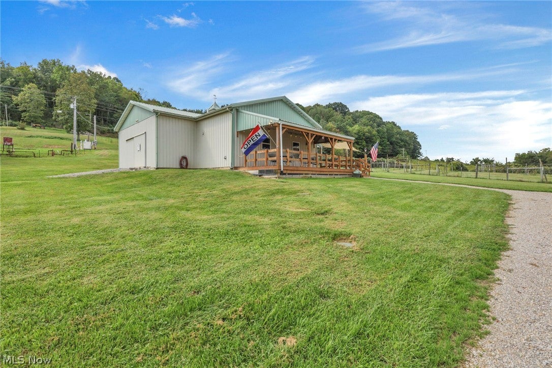 9065 Clay Pike