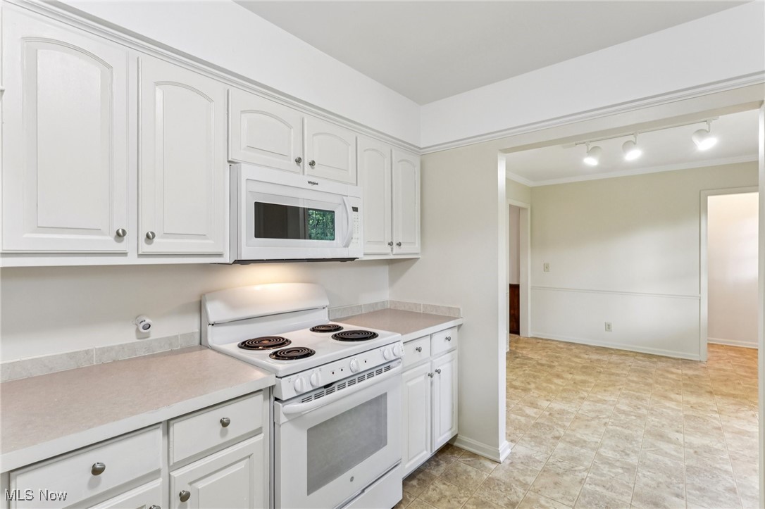 North Portage Path Estates - Residential