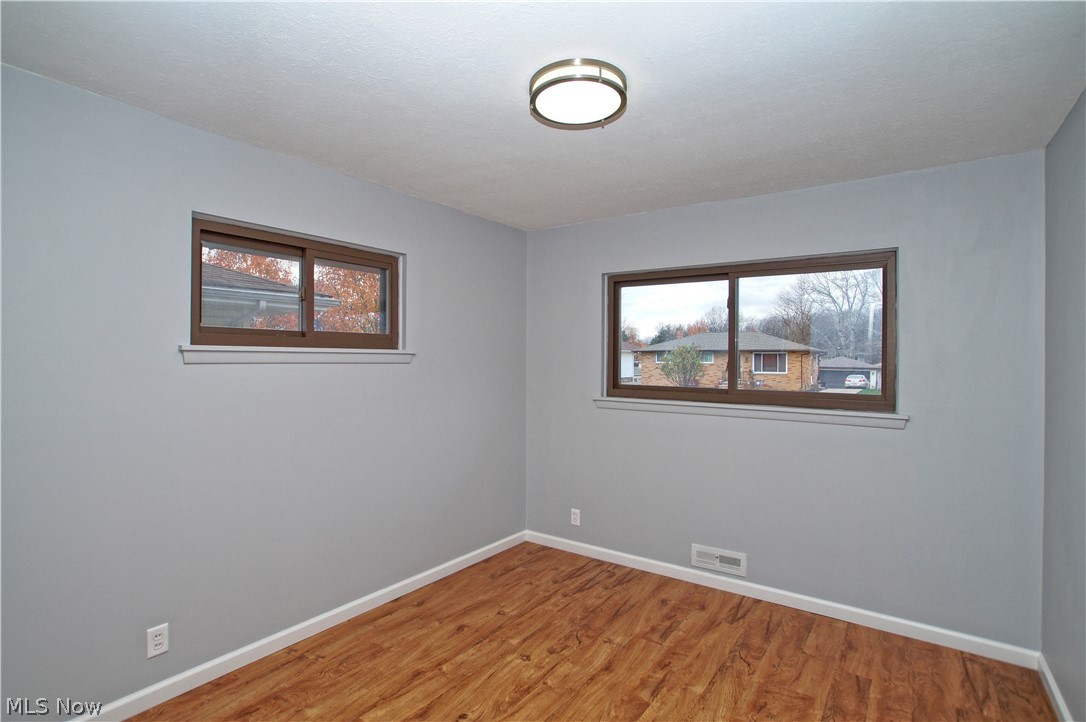 Jonothan 01 - Residential