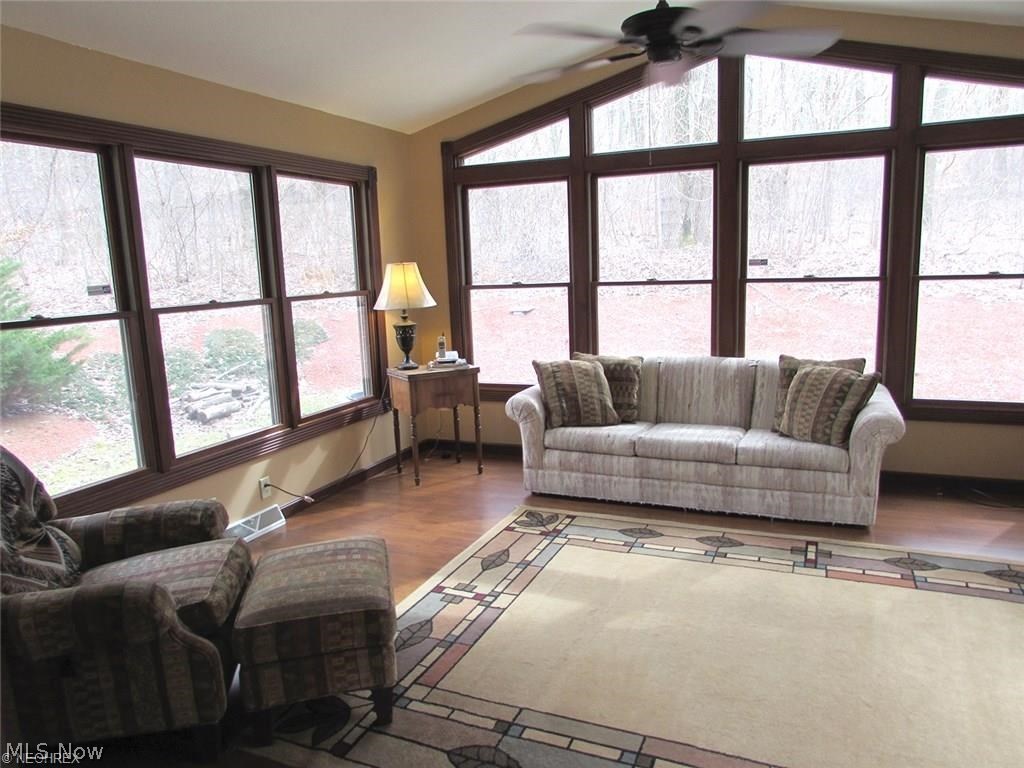 Horsefield Tr - Residential Lease