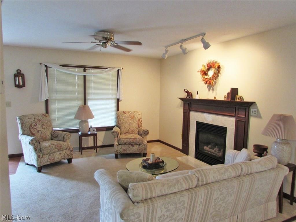 Horsefield Tr - Residential Lease