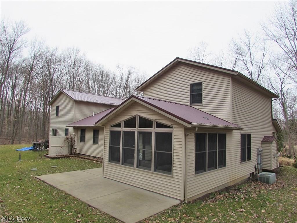 Horsefield Tr - Residential Lease