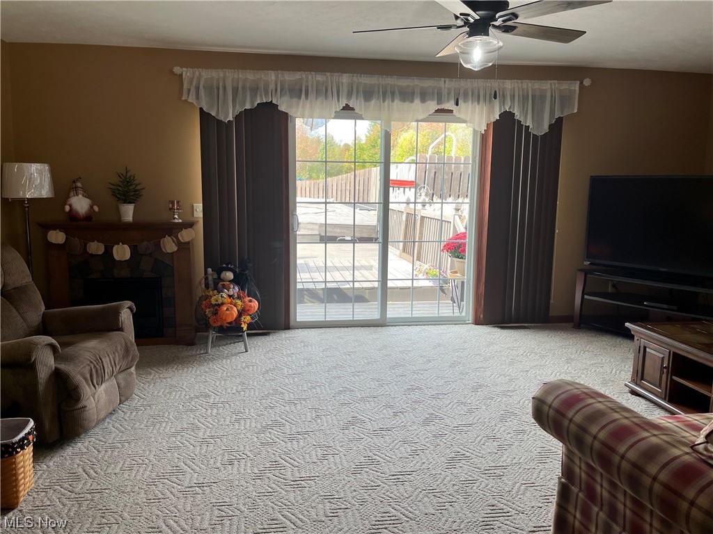 Ravinewood Acres - Residential