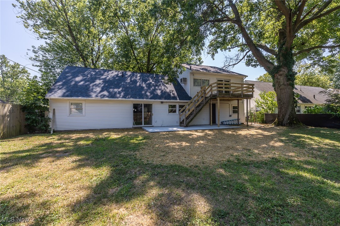 4915 Beachwood Drive