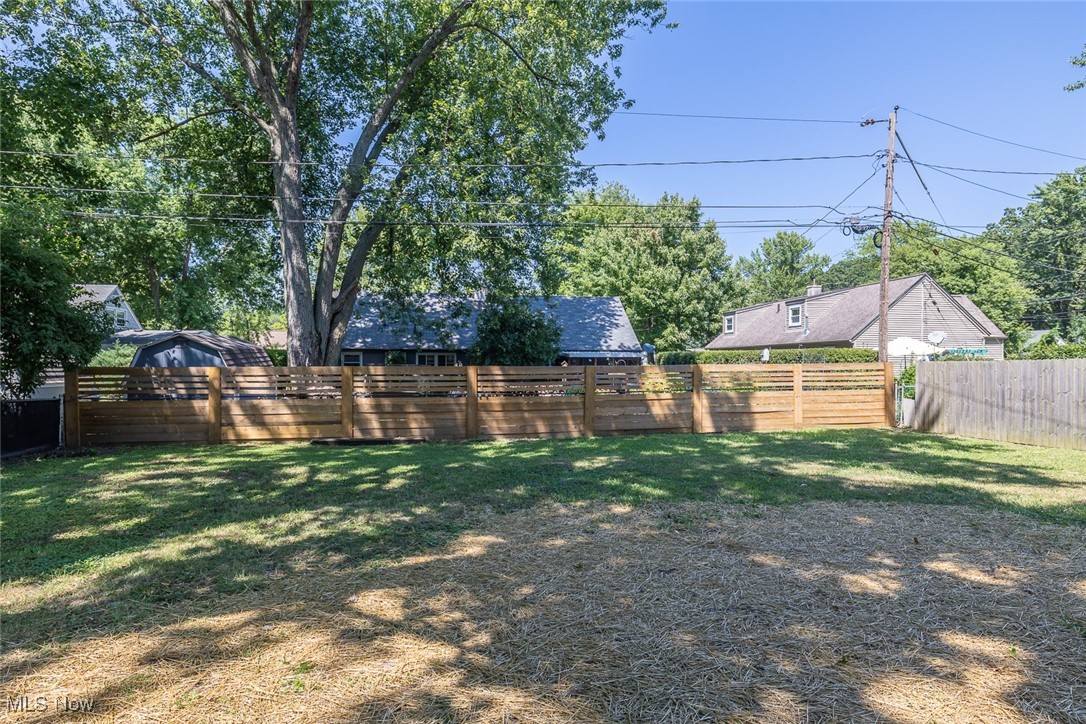 4915 Beachwood Drive