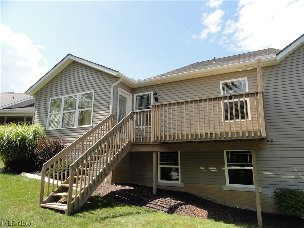 Villas/Waterford Xing Condo Ph - Residential