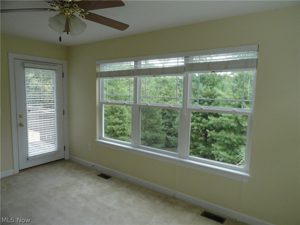 Villas/Waterford Xing Condo Ph - Residential