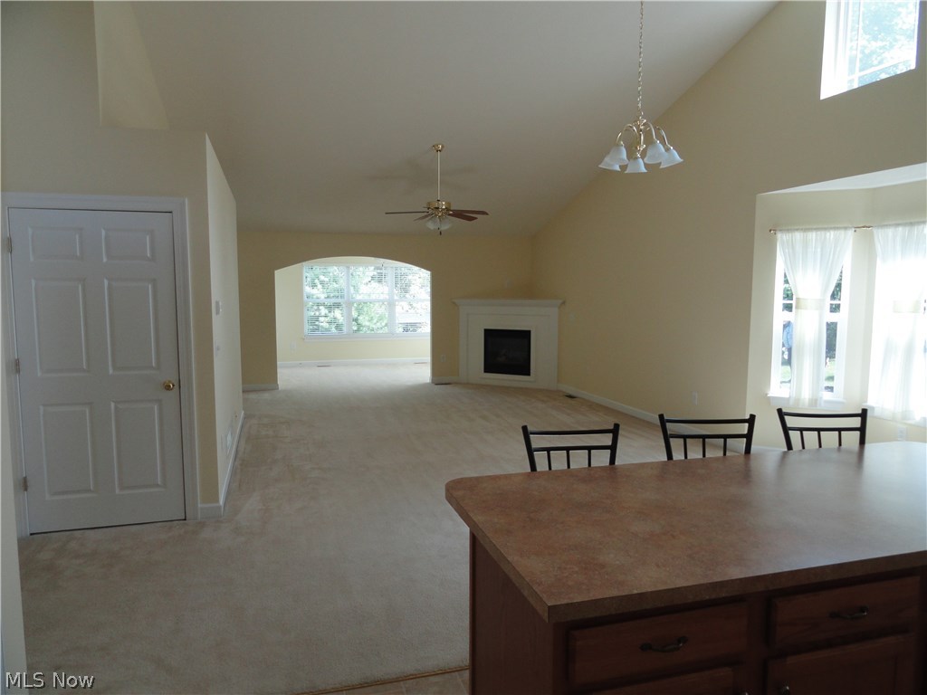 Villas/Waterford Xing Condo Ph - Residential