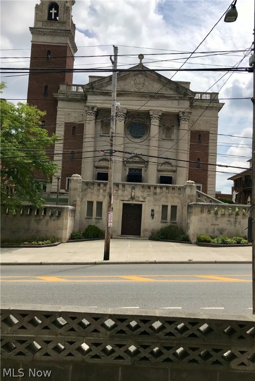 Old Brooklyn - Residential Income