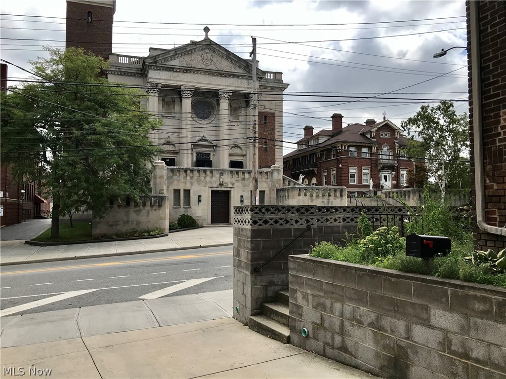 Old Brooklyn - Residential Income