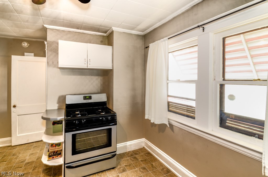 Conger Helper Realty Cos Lora - Residential