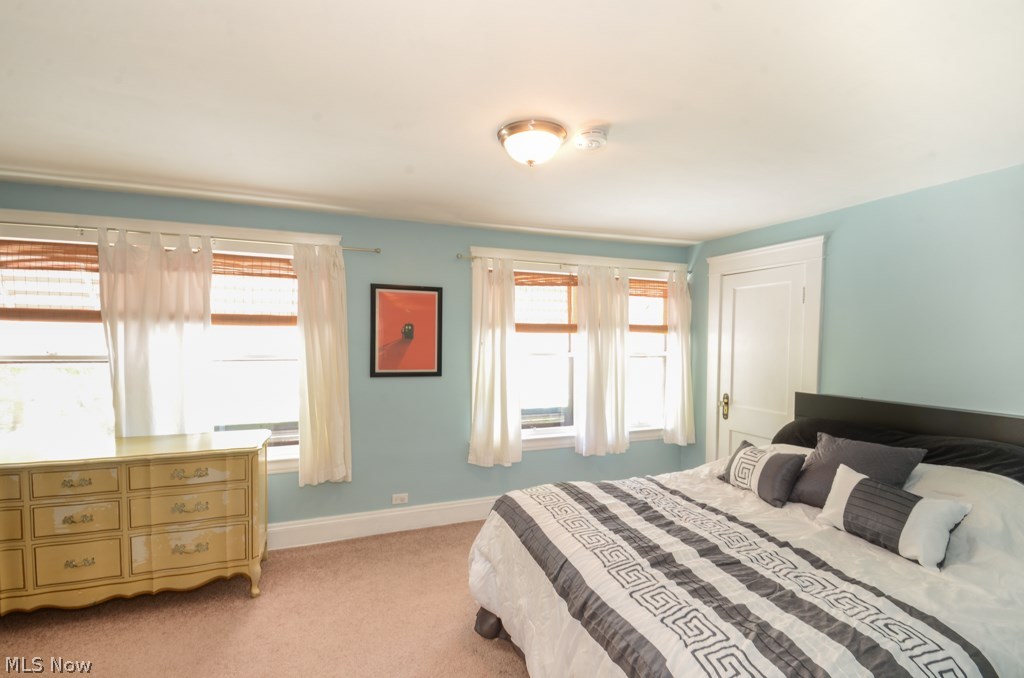 Conger Helper Realty Cos Lora - Residential