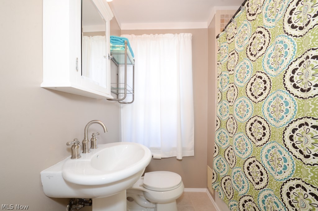 Conger Helper Realty Cos Lora - Residential