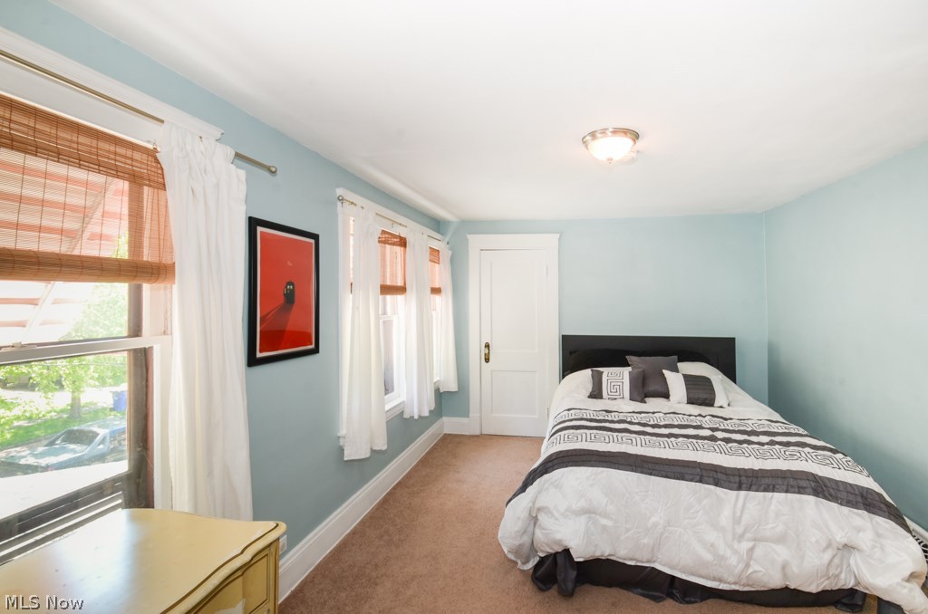 Conger Helper Realty Cos Lora - Residential