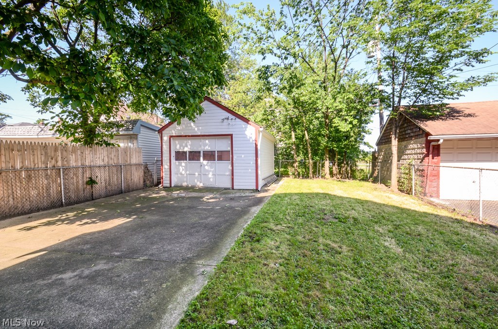 Conger Helper Realty Cos Lora - Residential