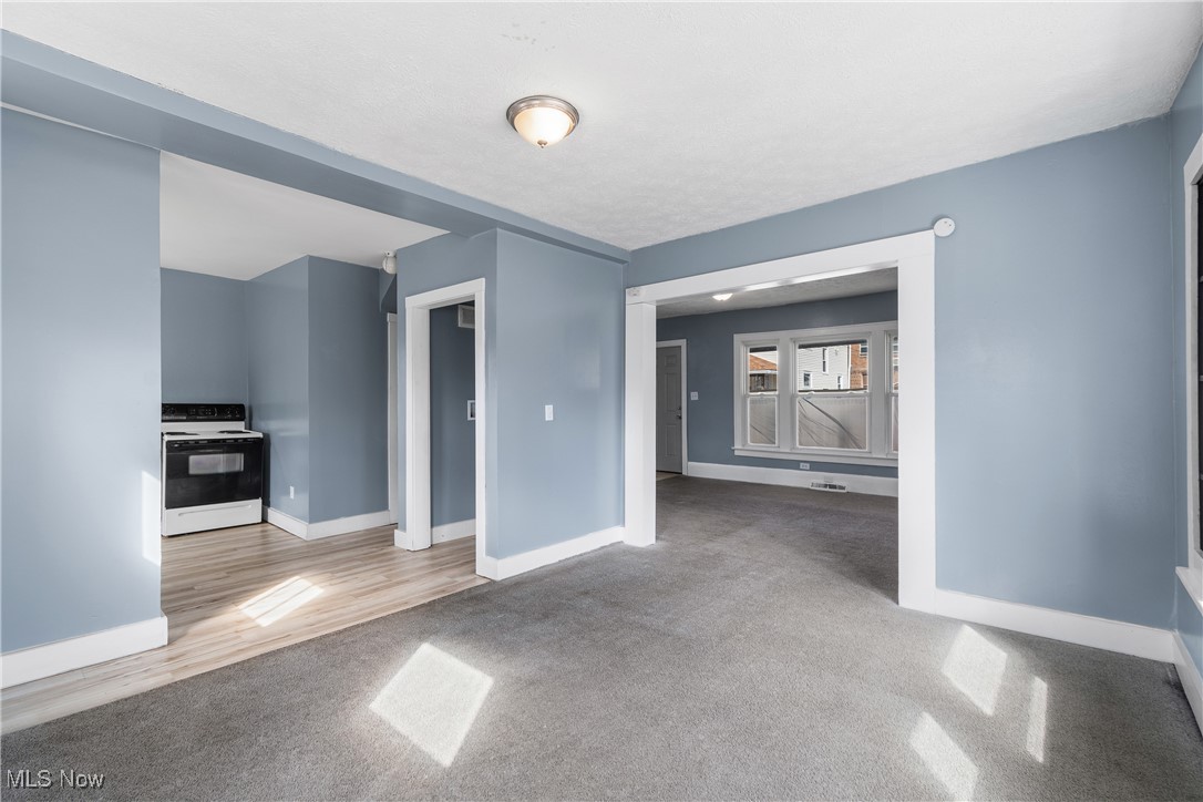 Luedella Court - Residential