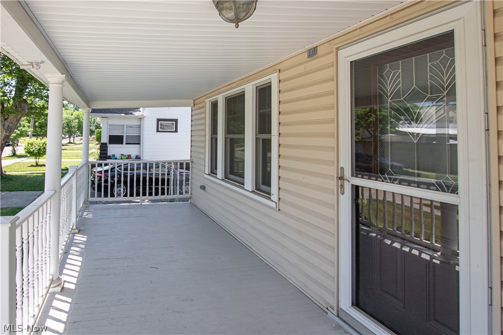 Photo of 3606 Schiller Avenue, Cleveland, OH 44109 (MLS # 5219363)
