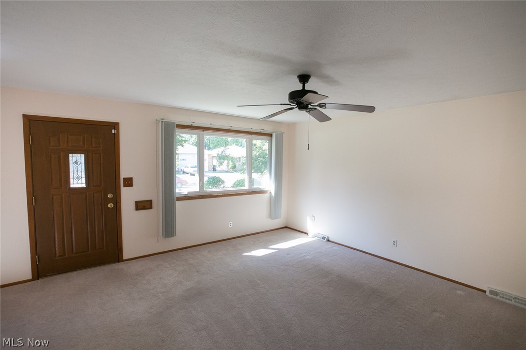 Russell Ave - Residential