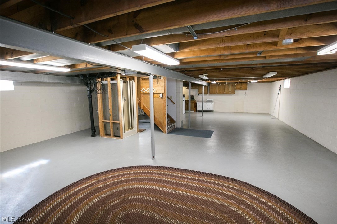 Russell Ave - Residential