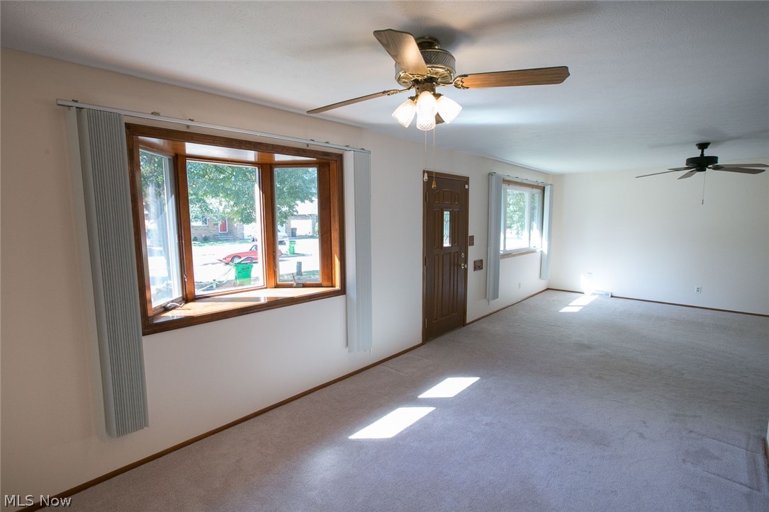 Russell Ave - Residential