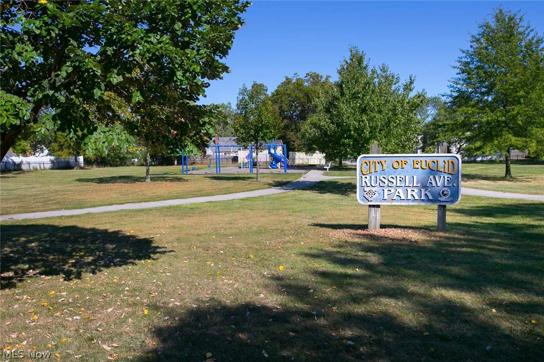 Russell Ave - Residential