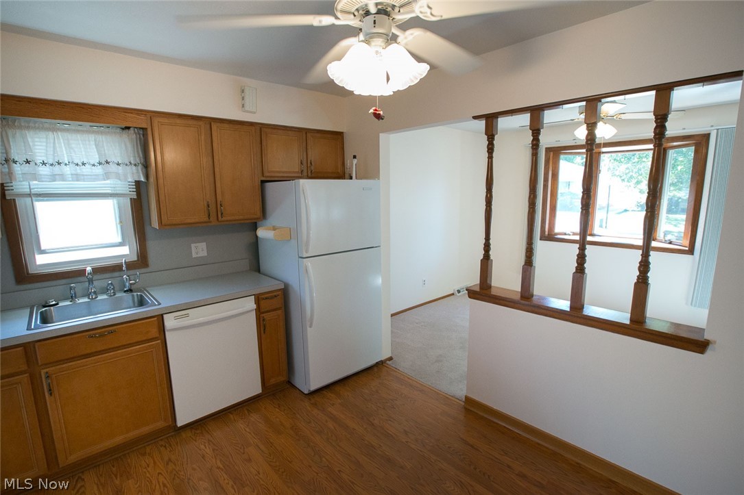 Russell Ave - Residential