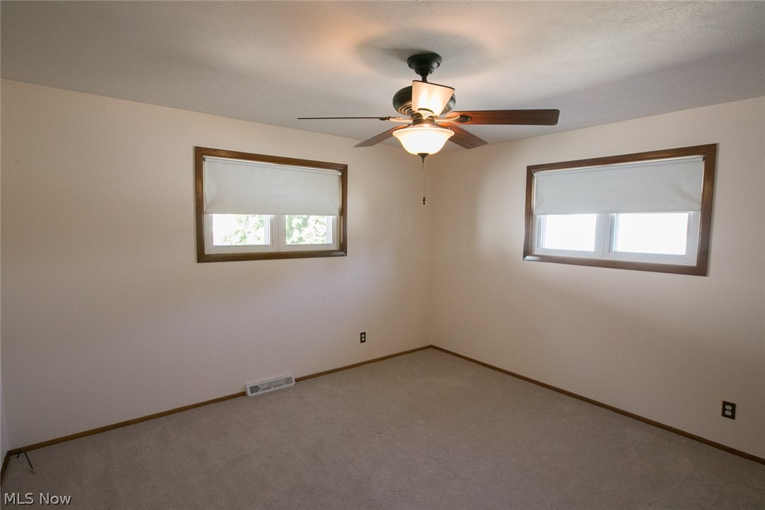 Russell Ave - Residential