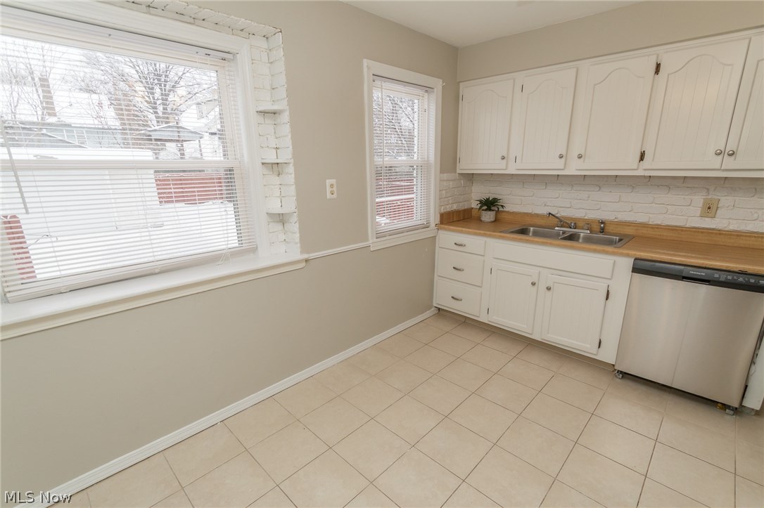 Riverside Manor - Residential