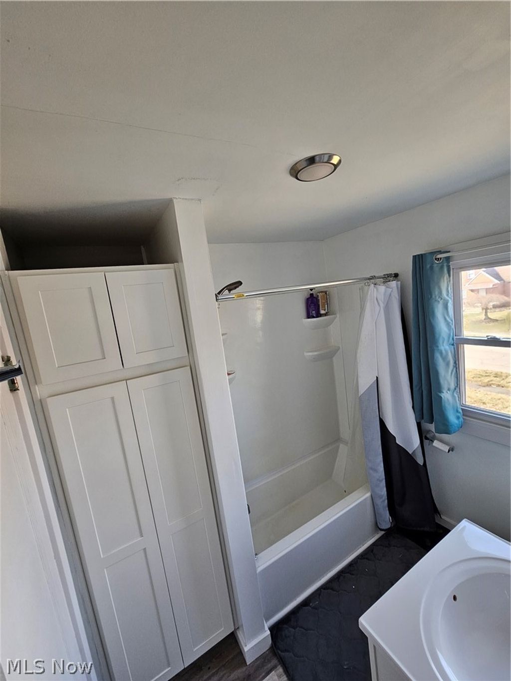 Photo of 671 Moreley Avenue, Akron, OH 44320 (MLS # 5189867)