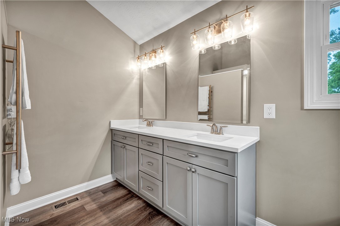 17360 Woodlawn Court, Strongsville, Ohio image 27