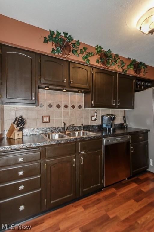 Ridgeglen - Residential Lease