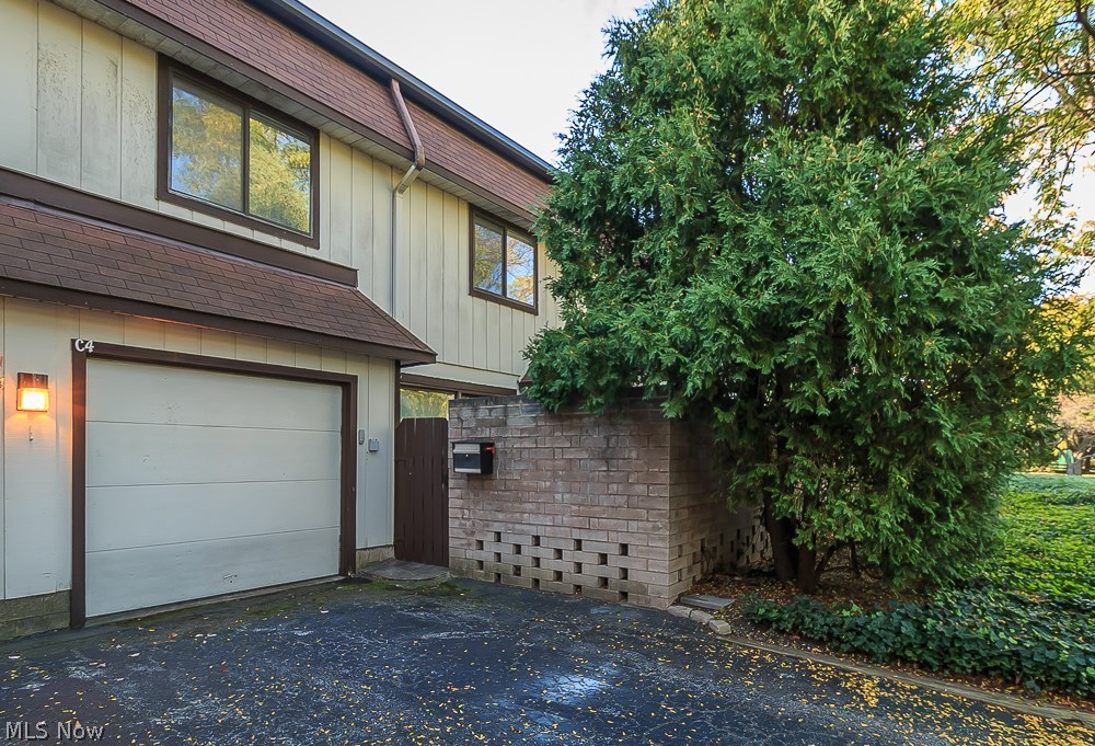 Ridgeglen - Residential Lease