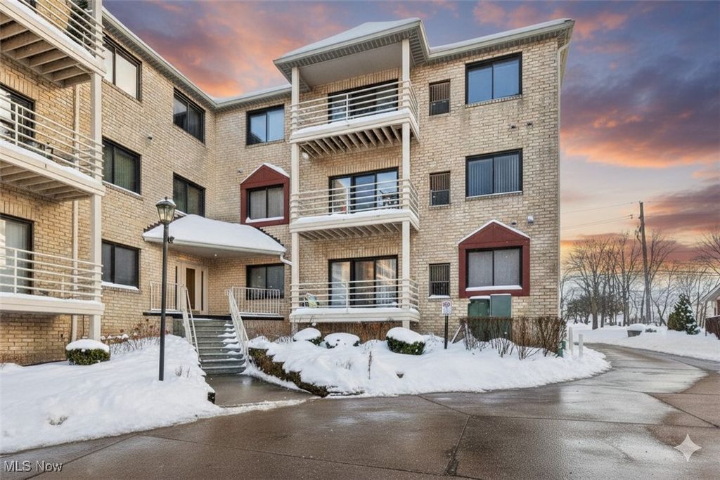 Photo of 19510 Lorain Road #302, Fairview Park, OH 44126 (MLS # 5183760)