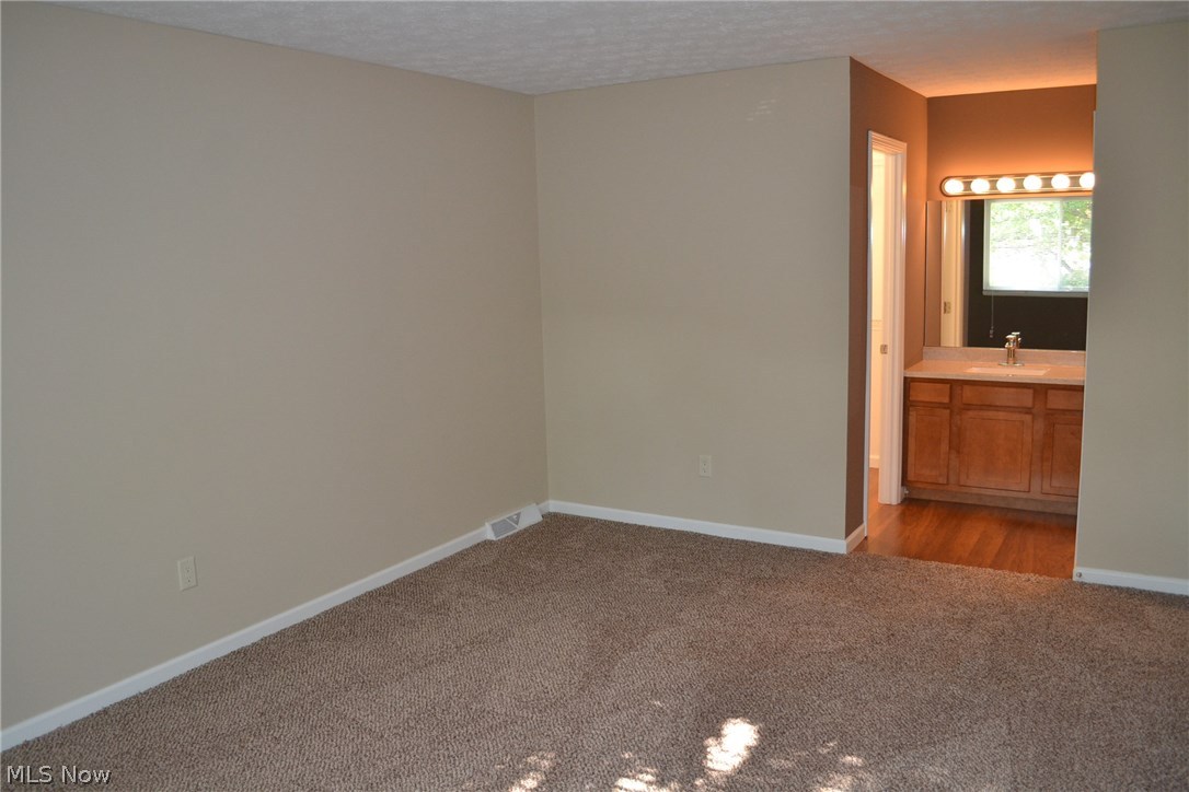 Big Turtle II - Residential