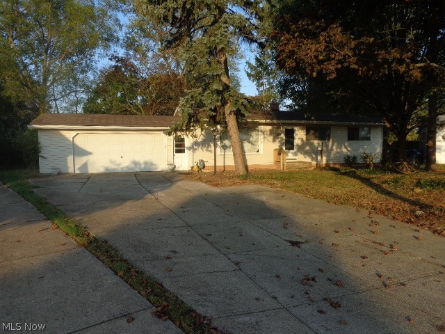 One Family Owned Ranch On Cul De Sac That Needs Work!! Being Sold As Is!! 3 bedrooms 1 1/2 baths First Floor!! Hardwood Floors!! Entire Home Needs Updating!! Priced to Sell As Is!! Serious Buyers Only--Investors Should Love This One!!