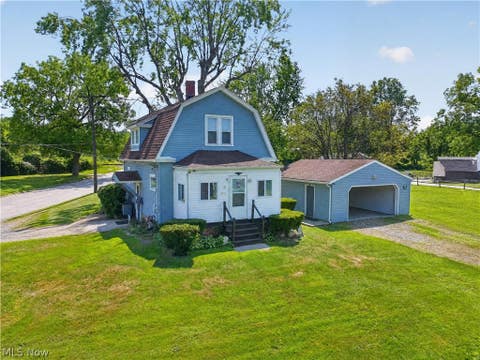 Photo of 1412 Perryville Place, Ashtabula, OH 44004 (MLS # 5239349)