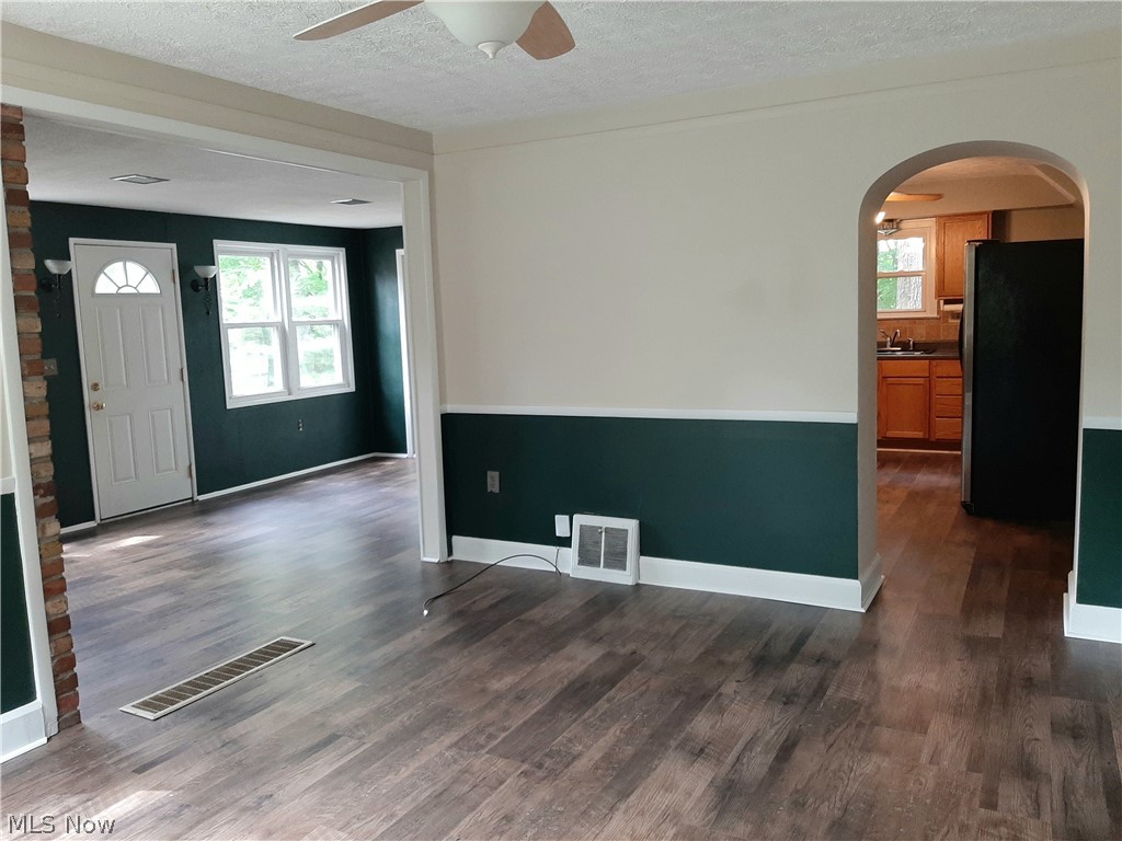 Oak Point - Residential