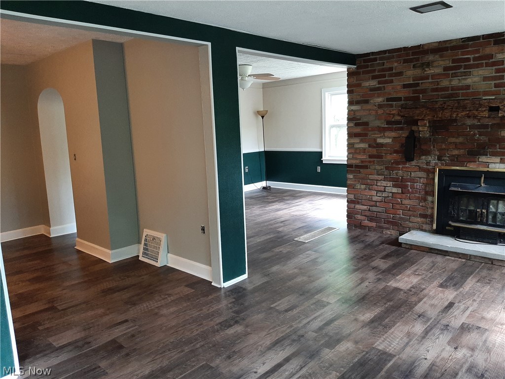 Oak Point - Residential