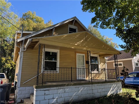 Photo of 3307 Sheridan Road, Youngstown, OH 44502 (MLS # 5254588)