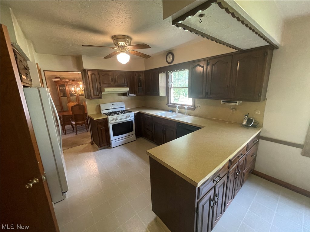 Sunny Estates - Residential