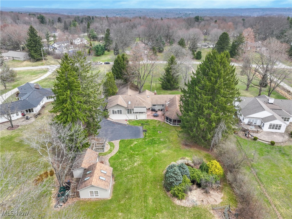 33820 Country View Lane, Solon, Ohio image 49