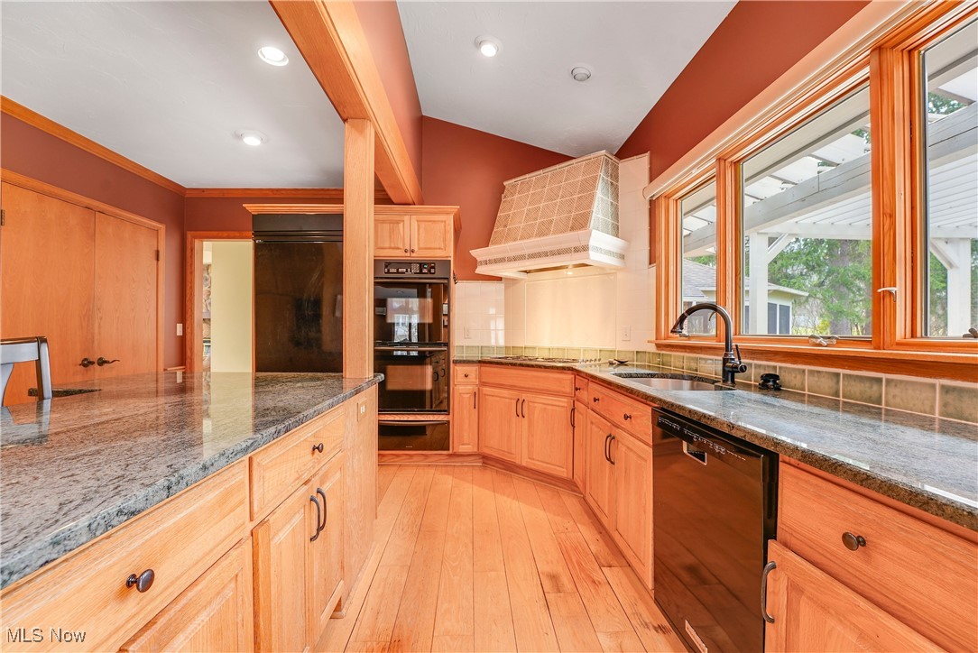 33820 Country View Lane, Solon, Ohio image 10