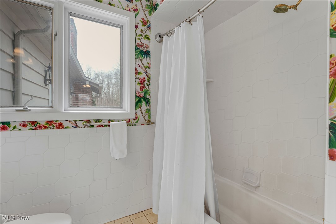 33820 Country View Lane, Solon, Ohio image 34