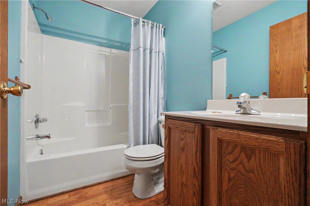 Windchimes On Summit - Residential