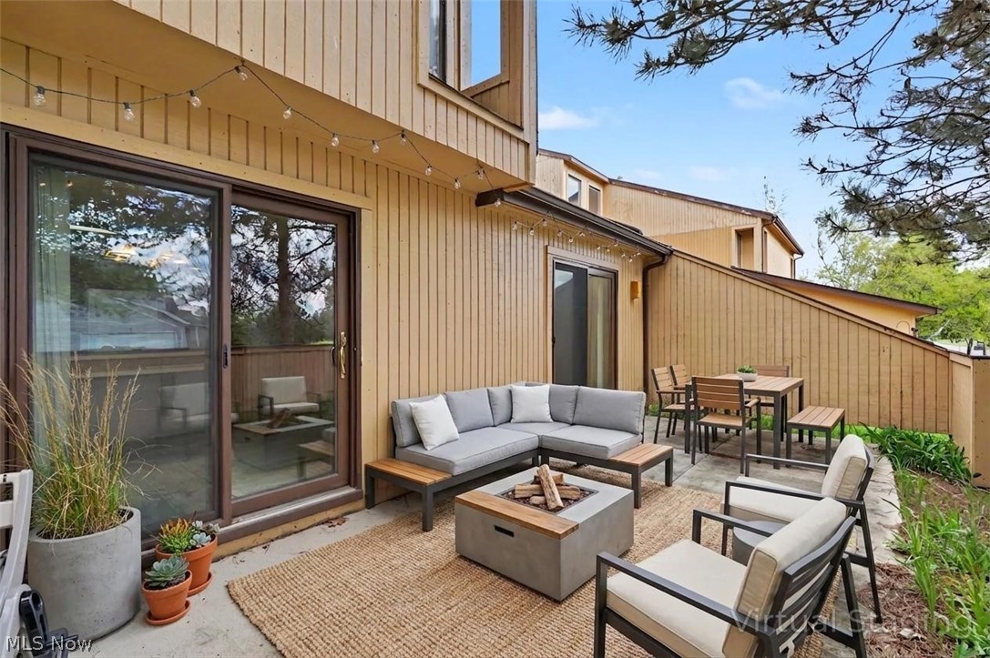 Windchimes On Summit - Residential