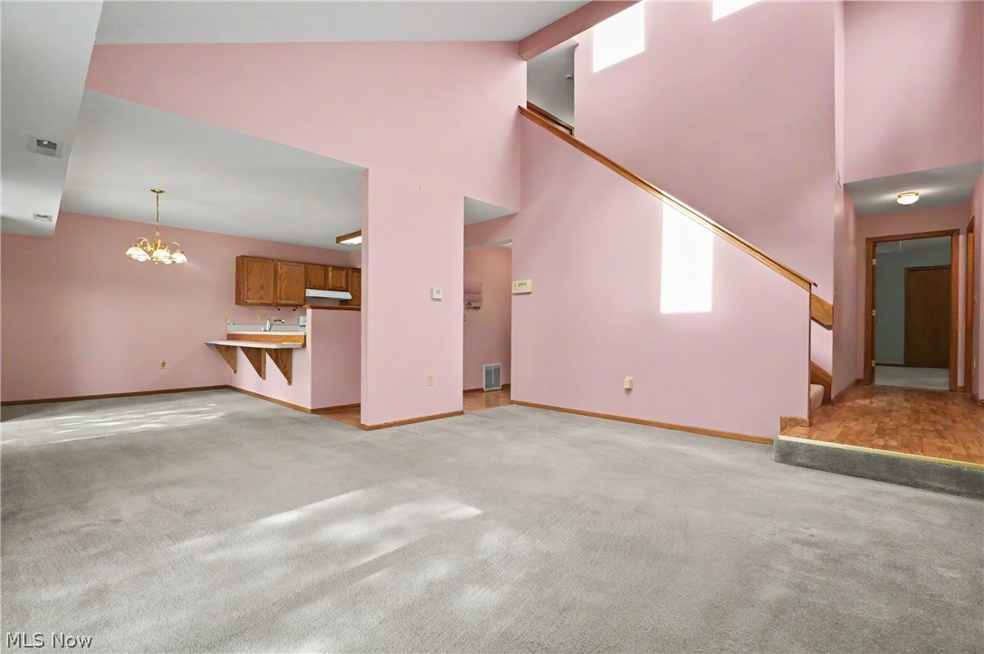 Windchimes On Summit - Residential